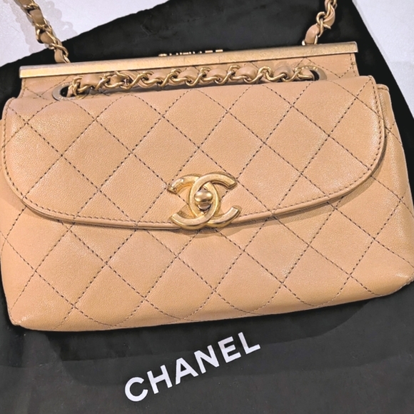 CHANEL CC 2019 Beige Flap Crossbody Shoulder Bag✨ - Picture 3 of 12